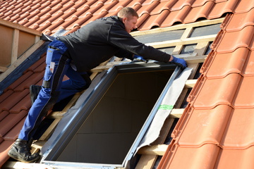 Faites réparer vos fenêtres de toit par un professionnel de la toiture